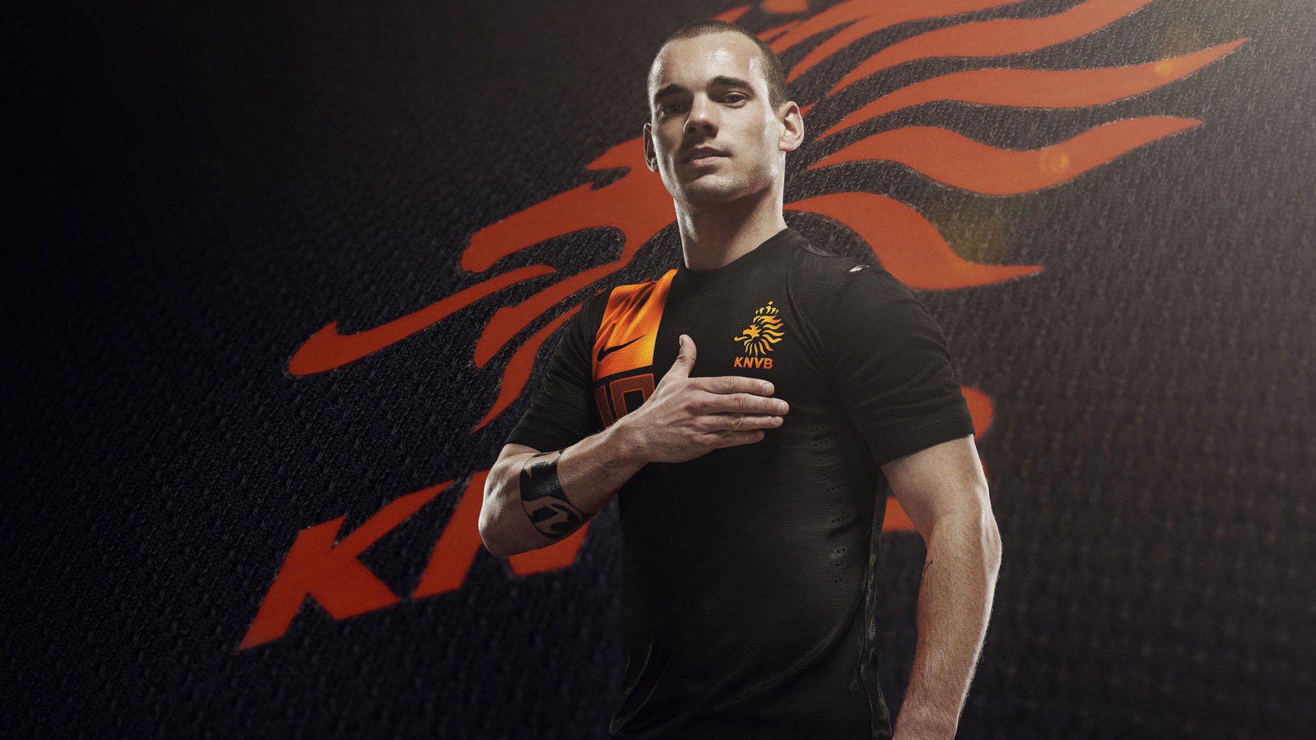 欧冠八强次回合:那不勒斯主场2比1多特 总比分5比4惊险挺进四强